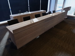 Мебель для сцены конференц зала - столы президиума в наличии со скидкой