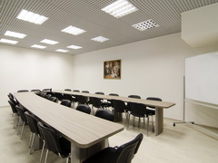 Стол для проведения конференций по размерам заказчика