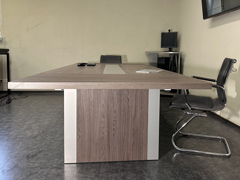 Конференц стол трехметровый ЛДСП