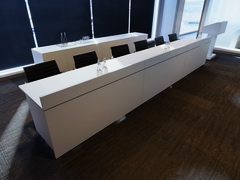 Не дорогой стол президиума для конференций  «Демократ»