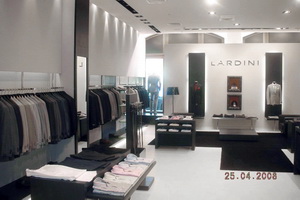 Магазин одежды Lardini