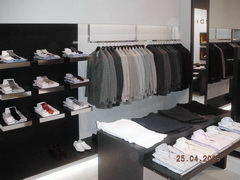 Магазин одежды Lardini