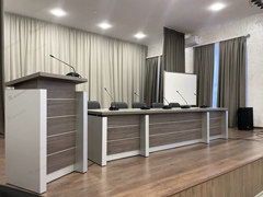 Столы президиума с трибуной