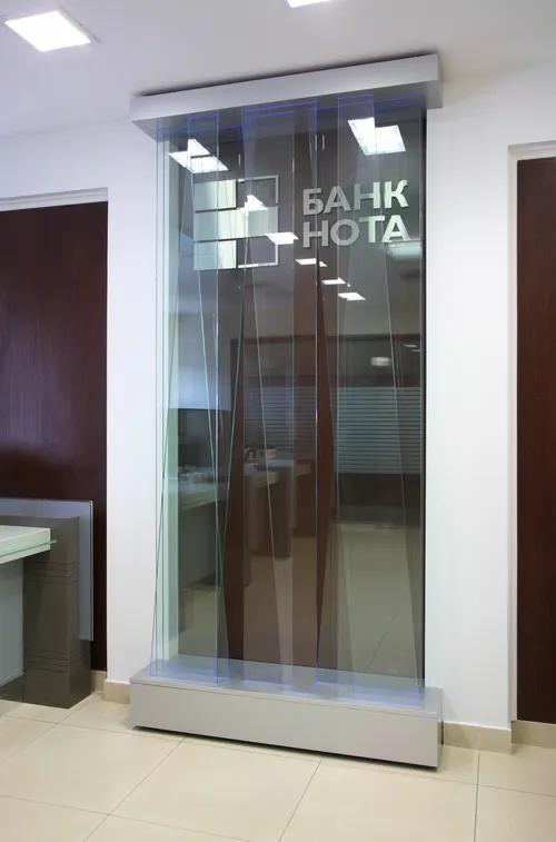 Бренд стена Бренд стена